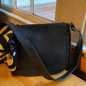 Coach leather black shoulder bag